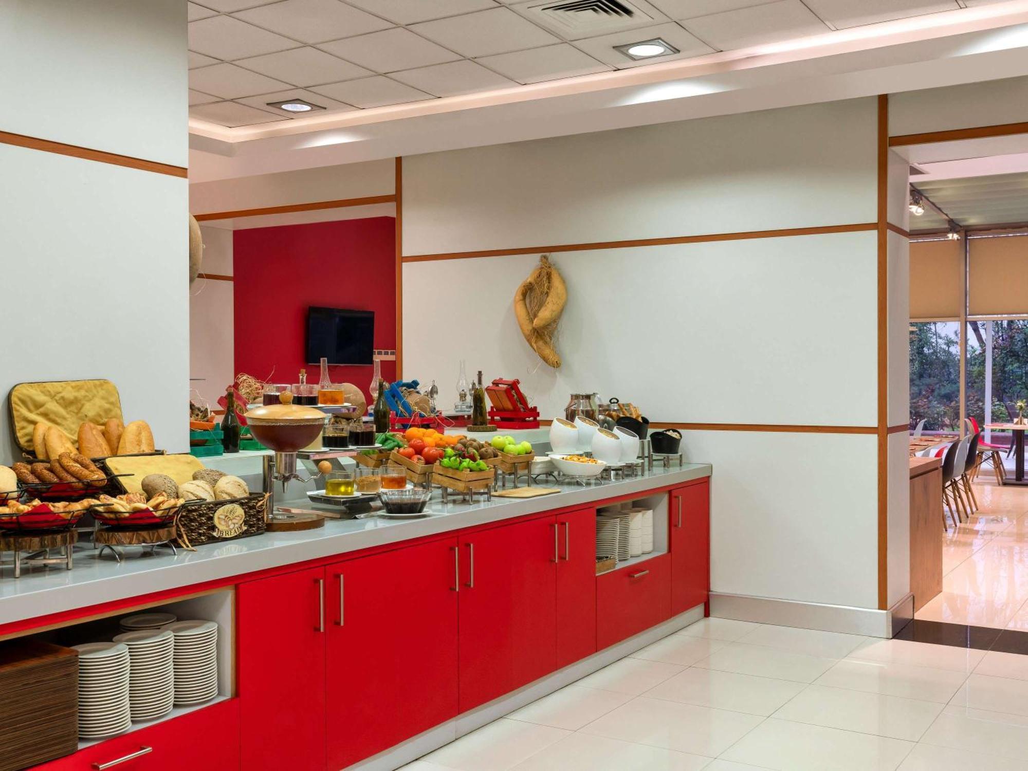 Ibis Gaziantep Hotel Exterior foto